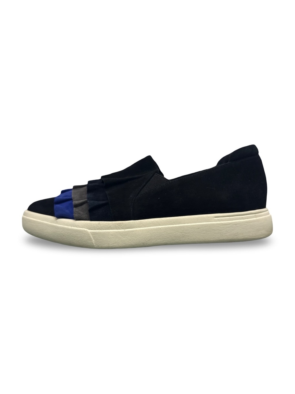 Vaneli Sport Black Suede Slip-On Sneakers Women’s 7 N